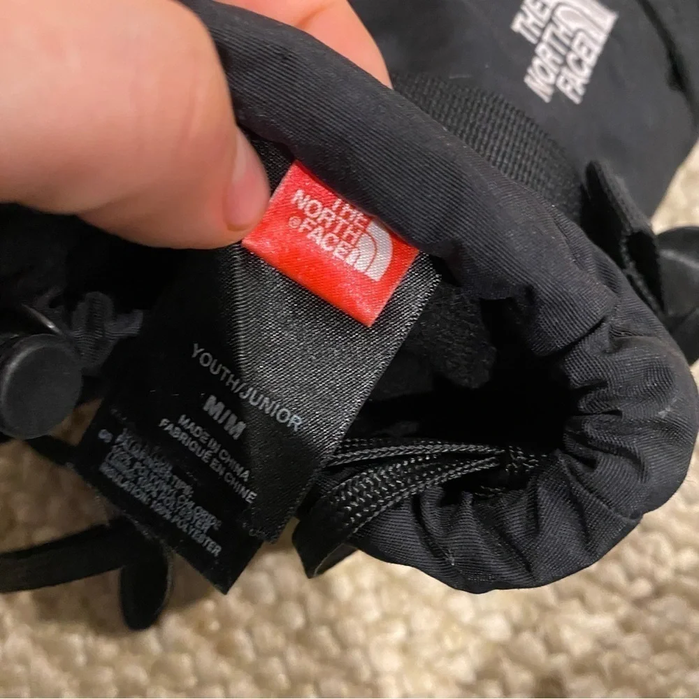 The north face Hyvent black mittens gloves Youth Medium Black